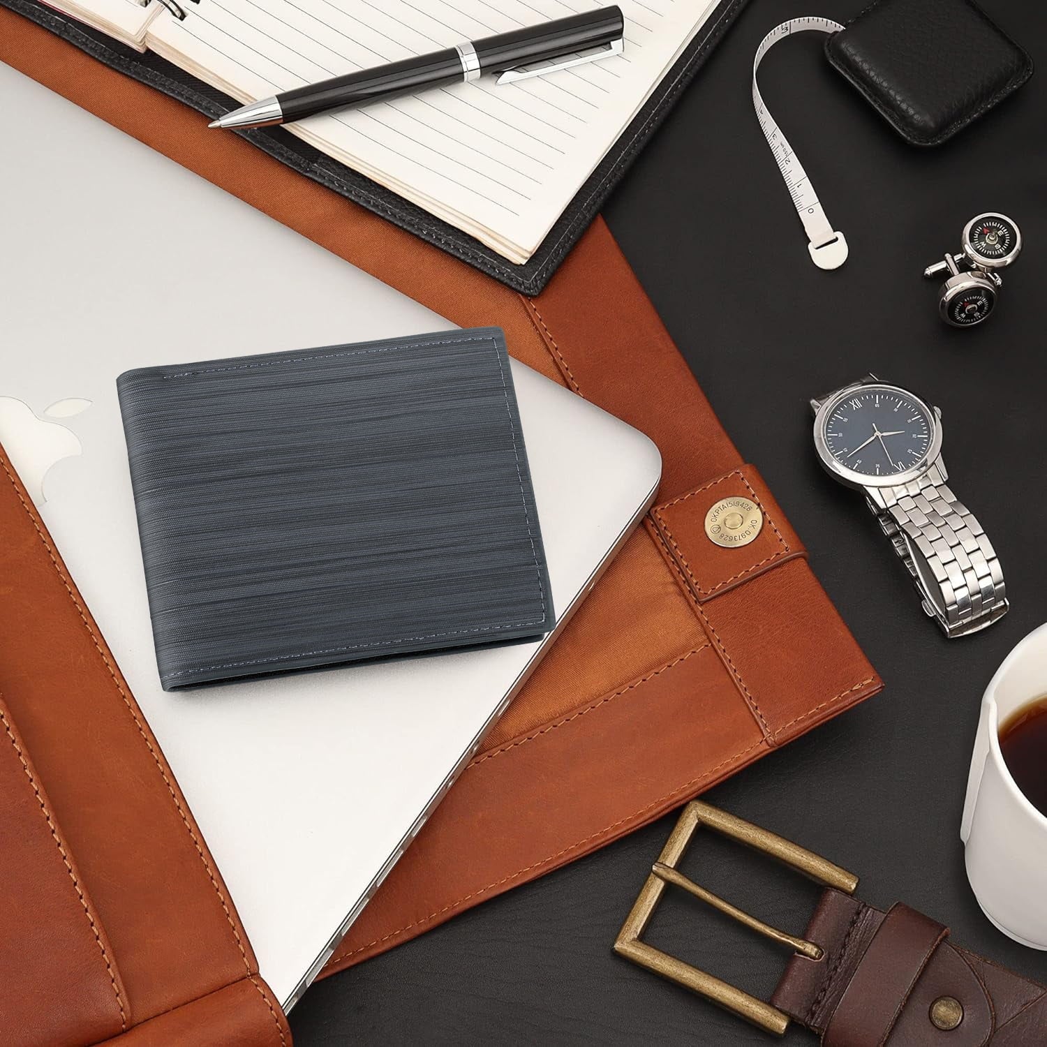 Cshidworld Men's RFID Bifold Wallet - Slim Minimalist Design with 7 Credit Card Slots and ID Window, Ideal Gift for Him